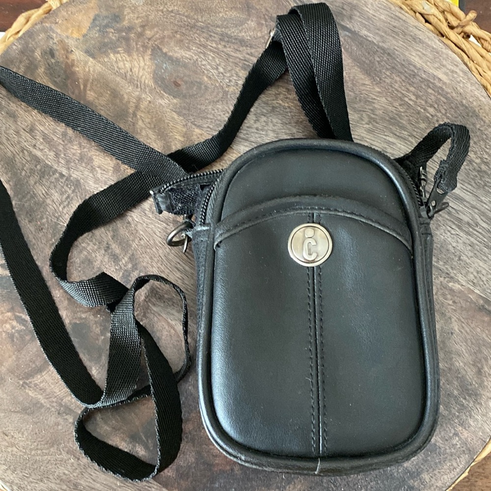 Digital Camera Carrying Case belt holster ICON Sport L3ICM111-BLK 6" x 4” LN